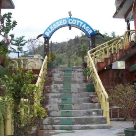 רישיקש Blessed Cottages מראה חיצוני תמונה